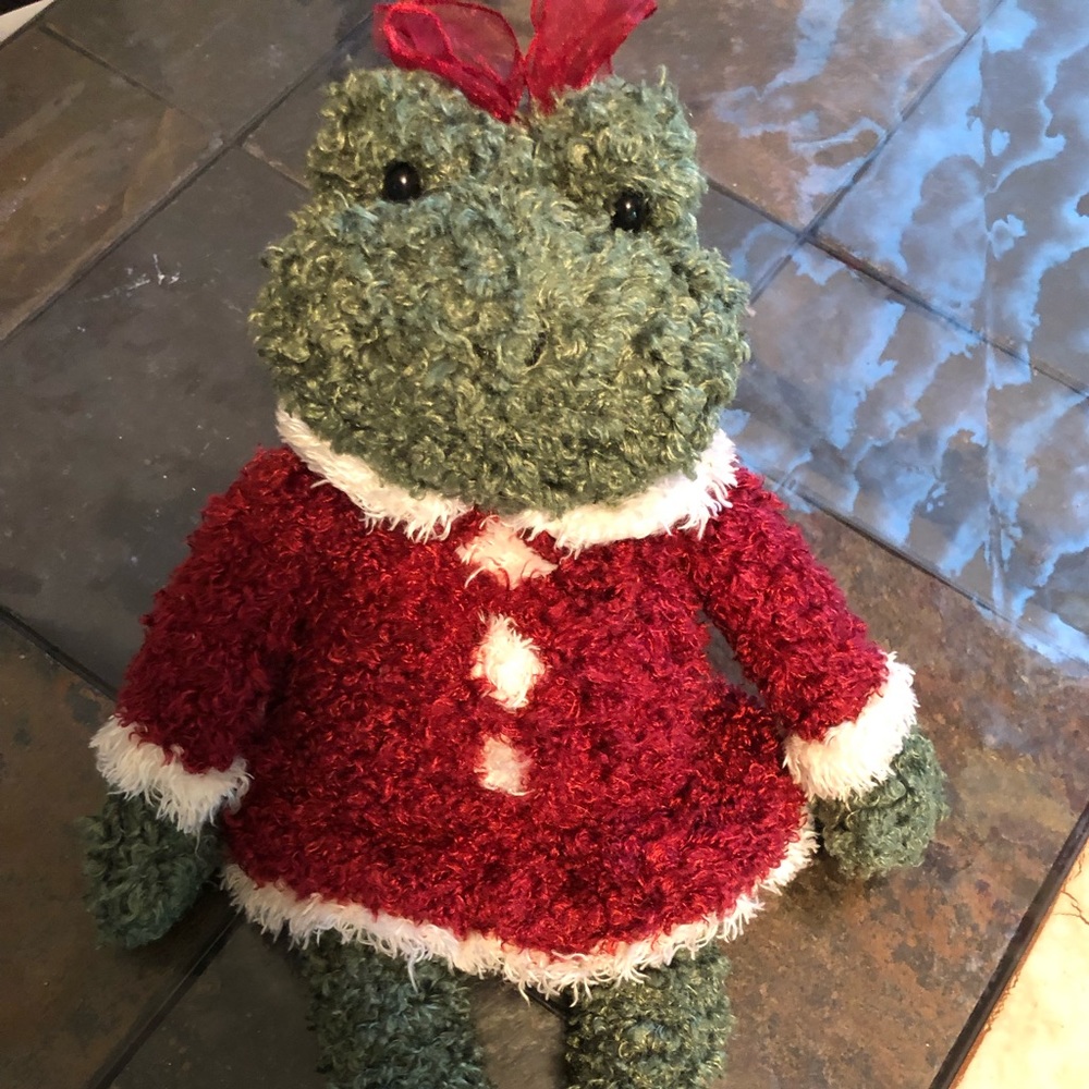 Adorable Gund “Merry” frog